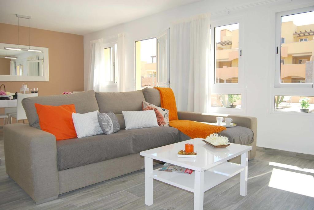 Apartamento Brisa By Vacanzy Collection コラレホ 部屋 写真