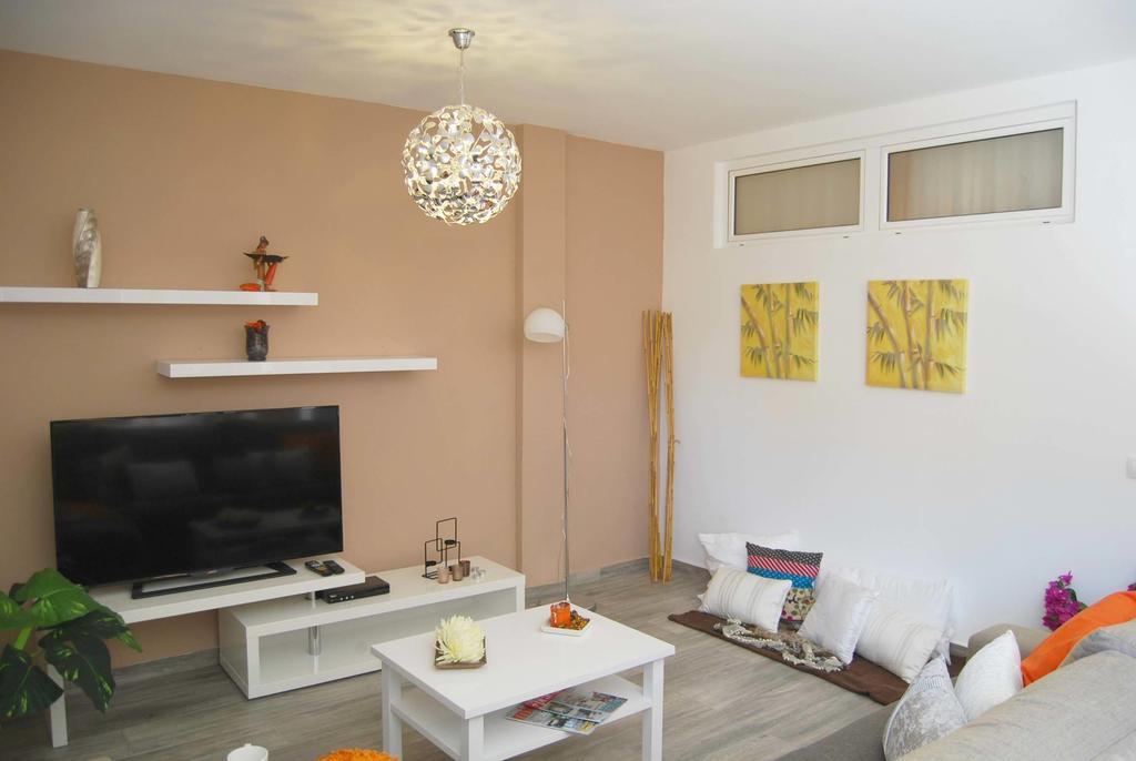 Apartamento Brisa By Vacanzy Collection コラレホ 部屋 写真